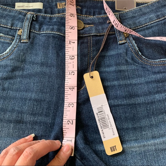 Kut From the Kloth Gidget Fray Denim Jean Shorts - Picture 9 of 11